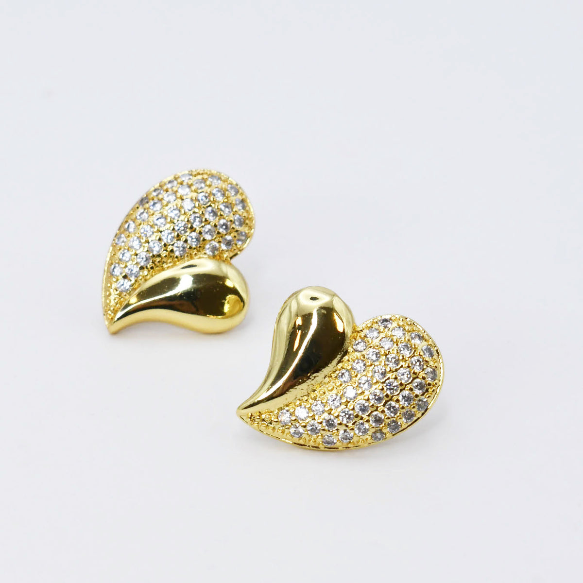Crystal Amour Gold Stud K4