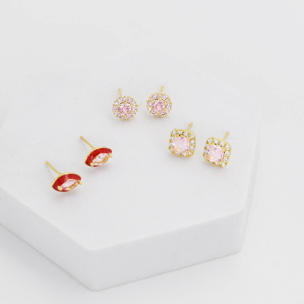 Kiss Stud Set