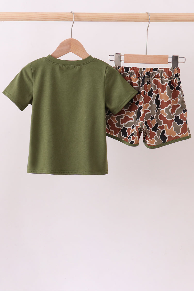 Camouflage bass applique shorts set