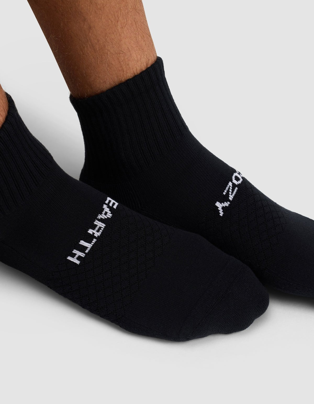 Women's Essential Quarter Sock 4-Pack