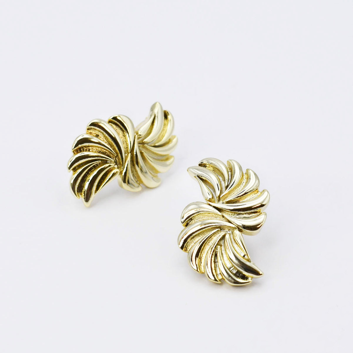 Pinwheel Gold Earring