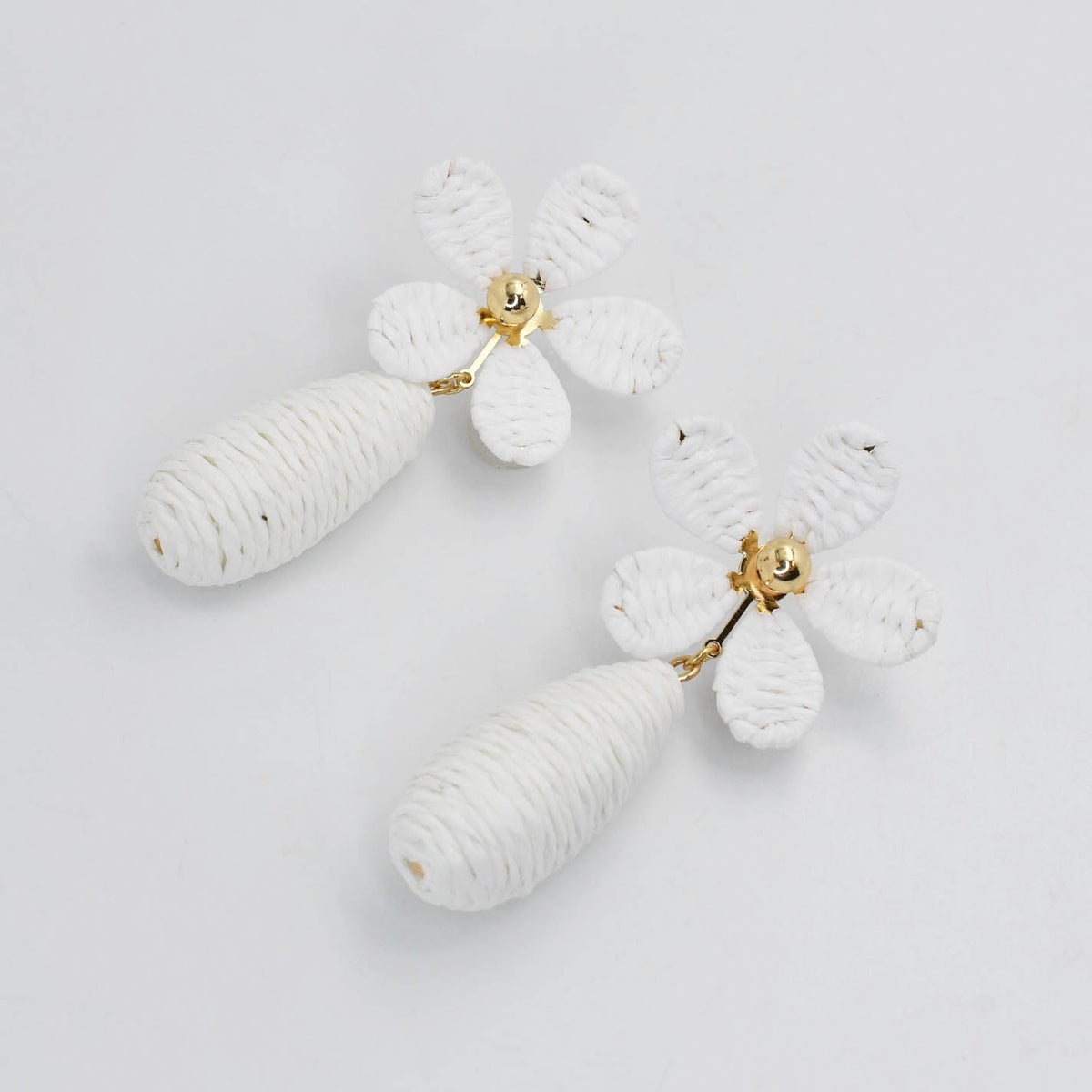White Raffia Flower