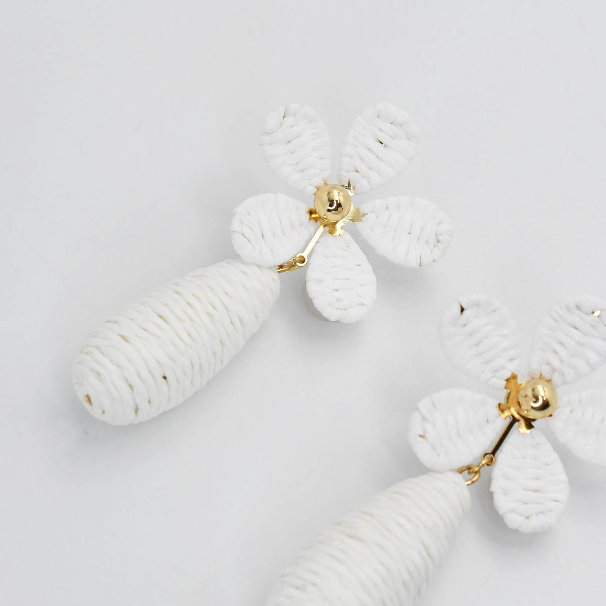 White Raffia Flower